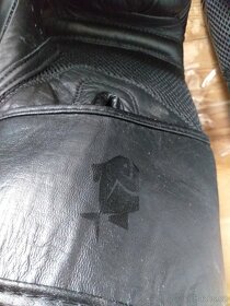NOVÉ BOXERSKÉ RUKAVICE KOŽENÉ + BANDÁŽE- PŮVODNÍ CENA 4300,- - 10