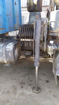 Hydraulická ruka z Tatra 815. HR 8000 - 10