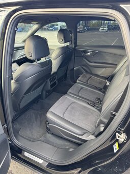 AUDI Q7 3,0 TDI QATTRO S-LINE ČR - 10