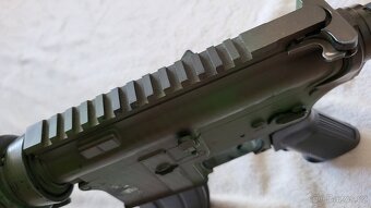 elektrická airsoftová zbraň M4A1 G&G s příslušenstvím - 10