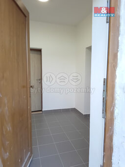 Pronájem bytu 2+kk, 61 m², Ostrava, ul. Komerční - 10