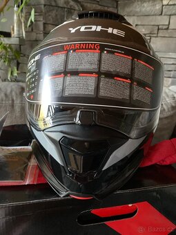 Nová výklopná přilba Yohe Double Visor - 10