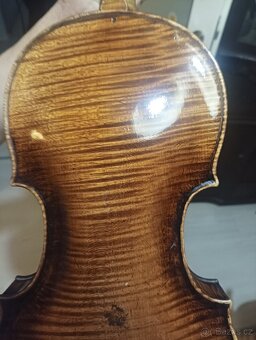 Starožitné housle - 10