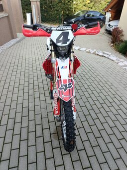 Prodám Hondu CRF 450 R 2016 - 10