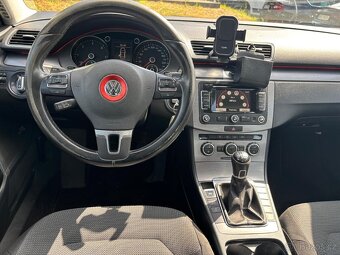 VOLKSWAGEN PASSAT 1.6TDI-77KW -2013-SEDAN - 10