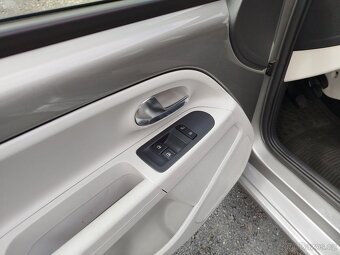 VW up 1.0 MPi 44kW, r.v. 3/2016, najeto 130.161 km - 10