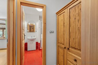 Prodej zavedeného penzionu s restaurací a velkým bytem - 10