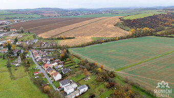 Prodej rodinného domu se zahradou 3985 m², Bílovice - 10