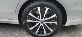 Mercedes 300 de ,225 kW,700nM, plug-in hybrid,rv 12m.2020 - 10