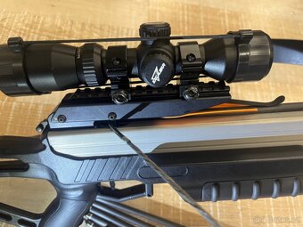 Kuše Excalibur Matrix 330 Black - 10
