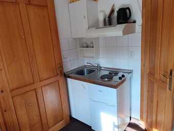 Odprodej nábytku z penzionu - 10