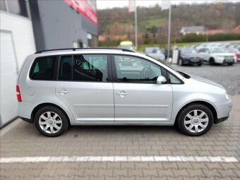 Volkswagen Touran 1,9 TDI Trendline (2005) - 10