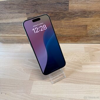 iPhone 15 Pro 128GB, šedý, 100% baterie (rok záruka) - 10