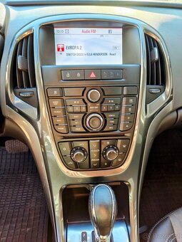 Opel Astra J 2.0 CDTI • 2014 • 121kw • 106t km • Automat - 10