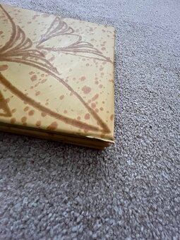 Retro dlaždice, nepoužité, 20 x 20 cm, 23 ks, r. 1980 - 10