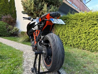 KTM 1290 SuperDuke GT - 10