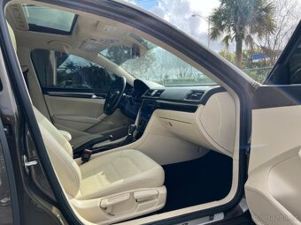2019 Volkswagen Passat 2.0T SE R-Line FWD - 10