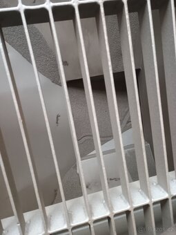 prodám trýskací box včetně zařízení - 10
