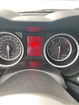 Alfa Romeo 159 JTD - 10