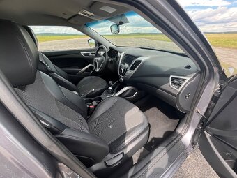 Hyundai Veloster - 10