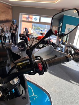 CFMOTO 450MT-R modrá + dárek, ihned k odběru - 10