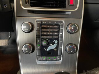 Volvo V60, 2.4d, 151kW, Automat, 140t.km., bohatá výbava - 10