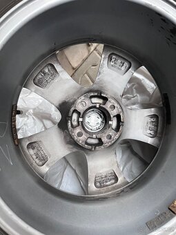 Alu na Renault Clio + stará zimní pneu 195/55 r16. - 10