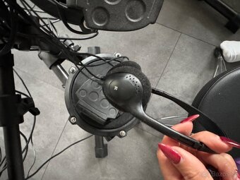 elektronická bicí souprava Alesis Debut Kit.+ stolička - 10