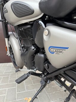 Royal Enfield Classic 350 Dark Gunmetal Grey - 10