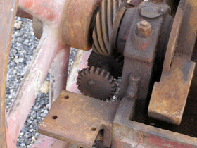 Prodám stabilní motor Benz 4-5 HP - 10