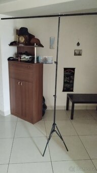 Projektor Vankio+plátno se stojanem - 10