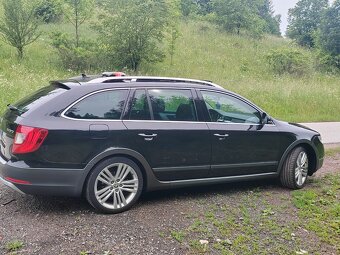 Škoda Superb 2.0 tdi - 10