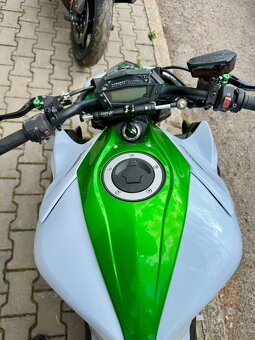 Kawasaki z 1000 - 10