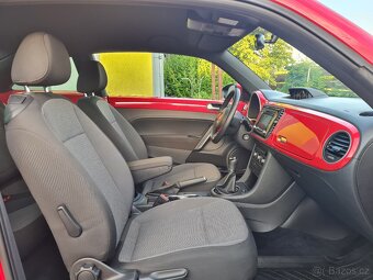Volkswagen Beetle 1.6TDI 77kW zak. v ČR 49tKM - 10