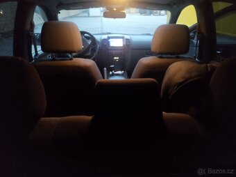 Kia Sorento 2.5TDI offroad 4x4, manuál, tažné 2.8t, bez dpf - 10