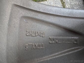 Zimní sada 215/55R17 Passat B8 , Tiguan III - 10