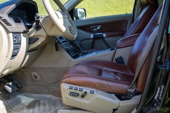 Volvo XC90 2,4 D5 136KW AWD AT6 /AJ NA SPLÁTKY / PROTIÚČET/ - 10