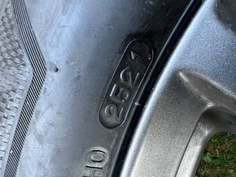 Prodám kompletní sadu alu kol 5x112/17 pneu 225-50-17 - 10