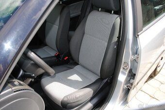 Škoda Fabia 2 kombi 1.4 63kW - klimatizace - ESP - 10