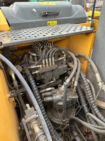 Volvo EC140 - 10