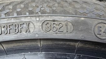 Zimní pneu 225/40/18 Continental - 10