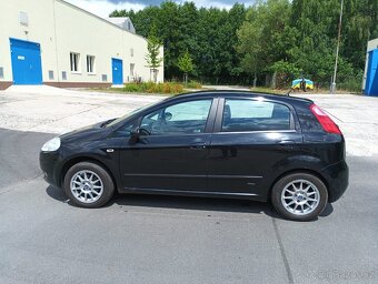 Fiat Punto Grande - 10