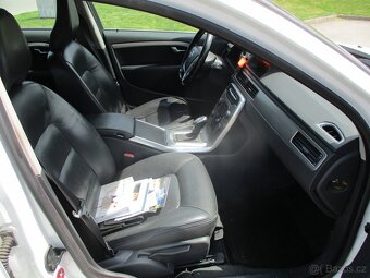 VOLVO XC70 2,4D 120KW CROSSCOUNTRY AWD GPS XENON 2013 - 10