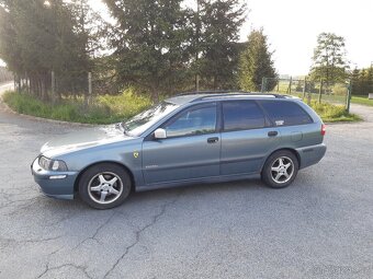 Volvo V40 1.8 - 10