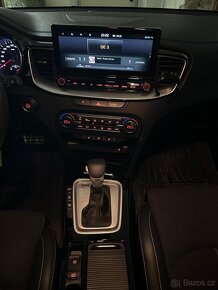 KIA XCeed 1.5 T-GDi DCT - Black Edition - - 10