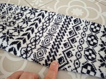 Párkrát oblečený dámský nádherný svetr LINDEX M 38 - 10