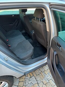 Volkswagen Passat B6 2.0 Td - 10