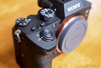 SONY A7 III - 10