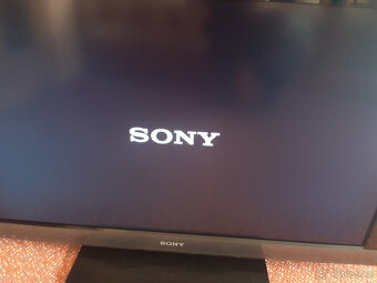 SONY Bravia KDL-37EX402 37“/95cm - 10
