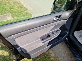 VW Golf 5 Variant 1,6 MPI 75 KW, tažné zař. - 10